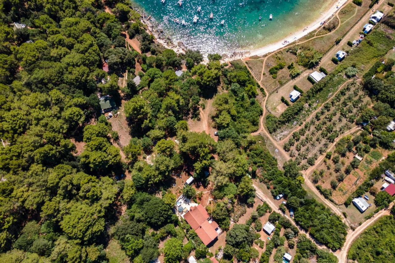 Al Pino Blue Property Premantura Exteriör bild